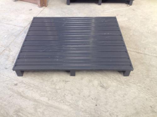 Steel tray